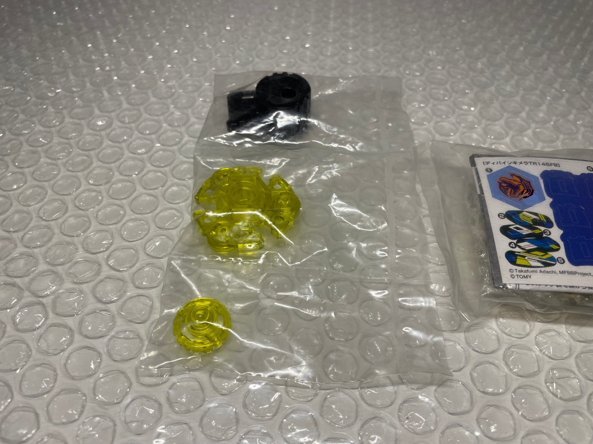 Divine Chimera T145FB Beyblade Metal Fight Takara Tomy